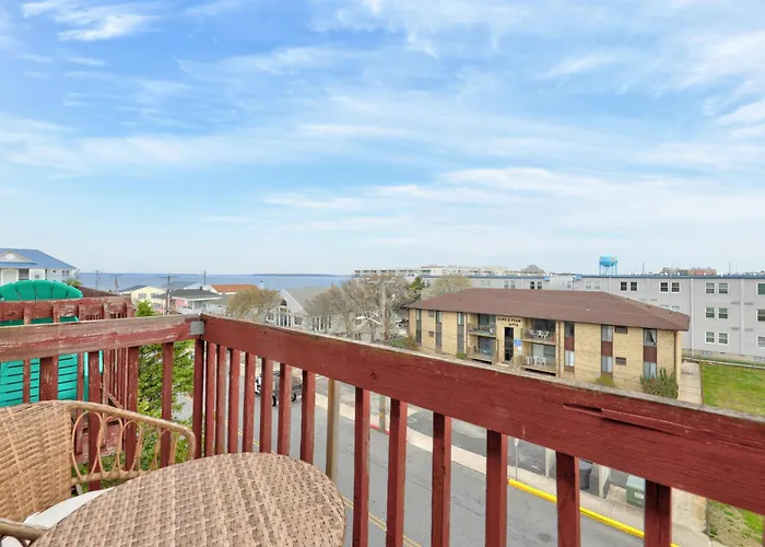 Boho Bay View Townhome W 2 King