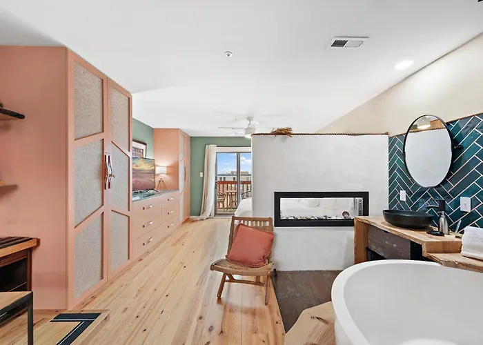 Hébergement de vacances Boho Bay View Townhome W 2 King *